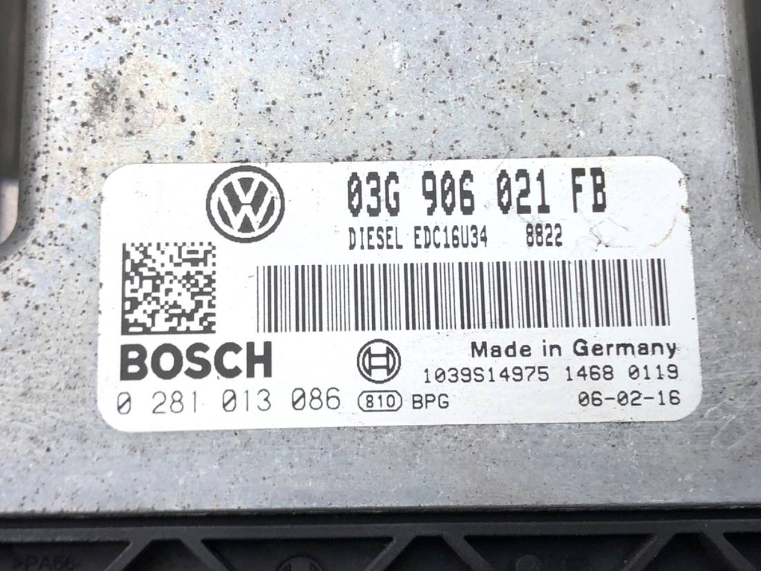 ЕБУ блок управління двигуна Volkswagen Passat B6 03G906021FB — фото деталі 4