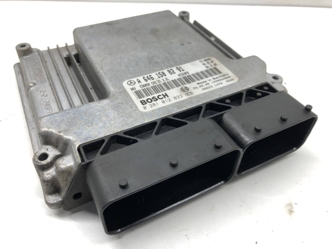 ЭБУ блок управления двигателем Mercedes Vito A6461508291 0281012833 — фото детали 2