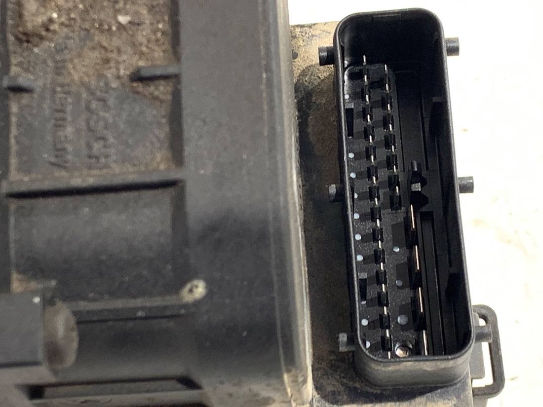 Блок керування ABS АБС Nissan Terrano 476600X800 — фото деталі 4
