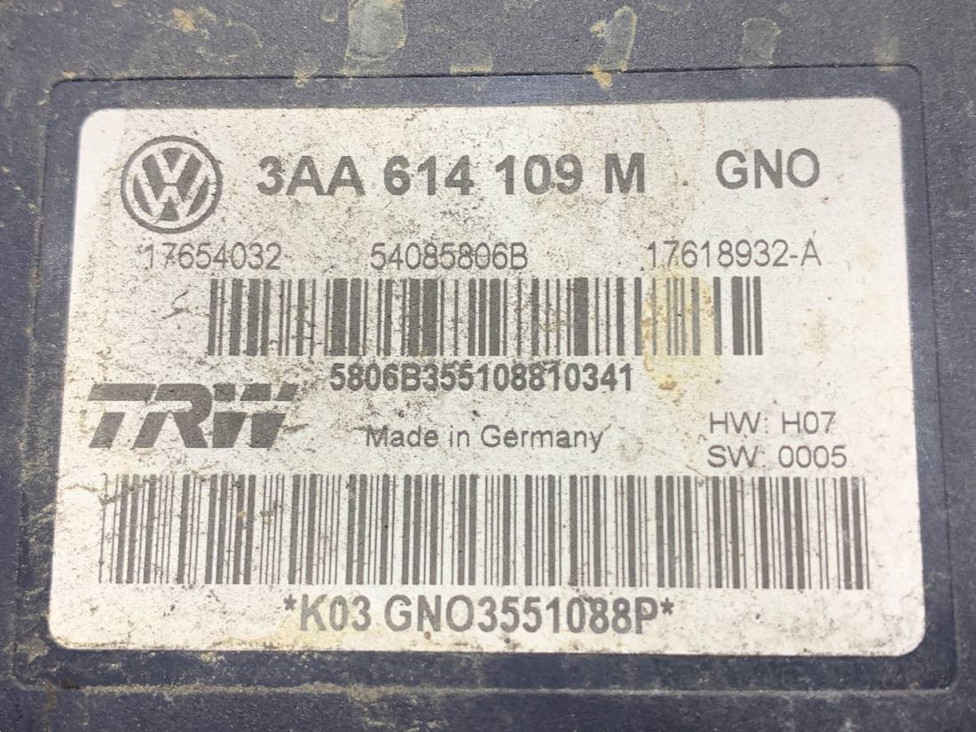 Блок керування ABS АБС Volkswagen Passat B7 3AA614109M — фото деталі 3