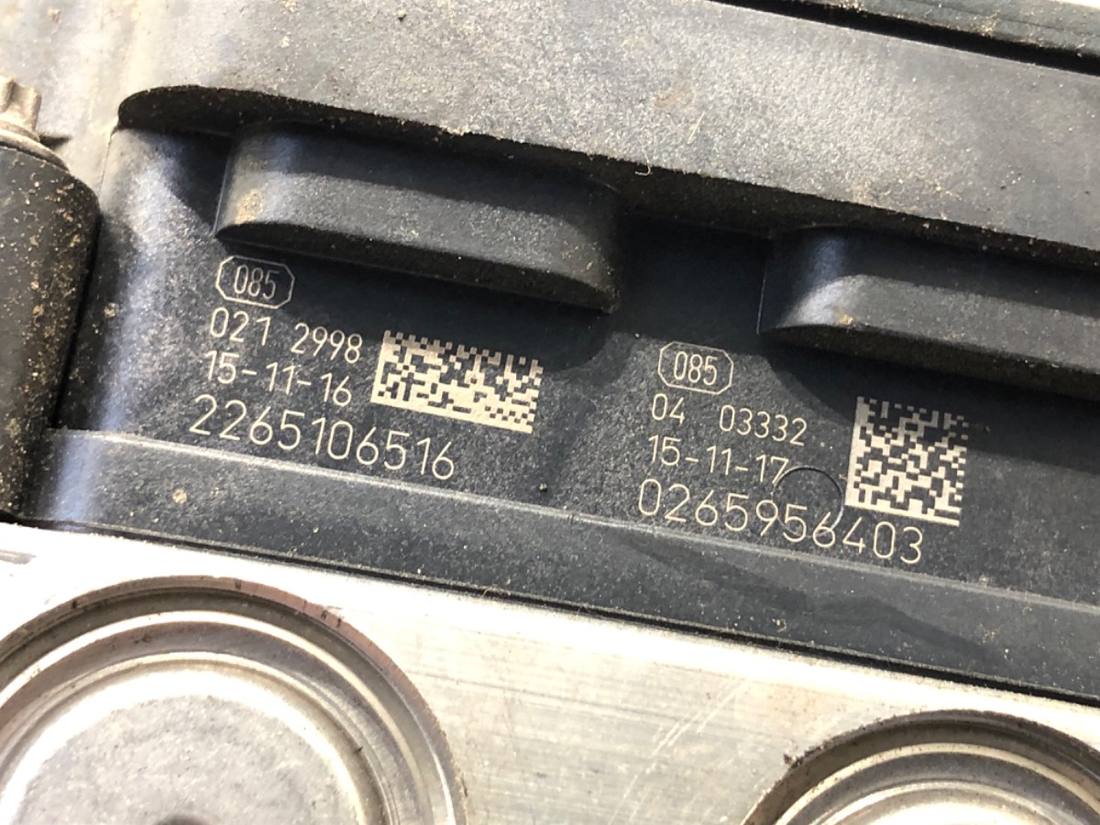Блок керування ABS АБС Dacia Duster 476607477R — фото деталі 4