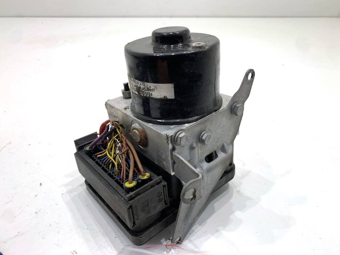 Блок керування ABS АБС BMW 3 E90 6778164