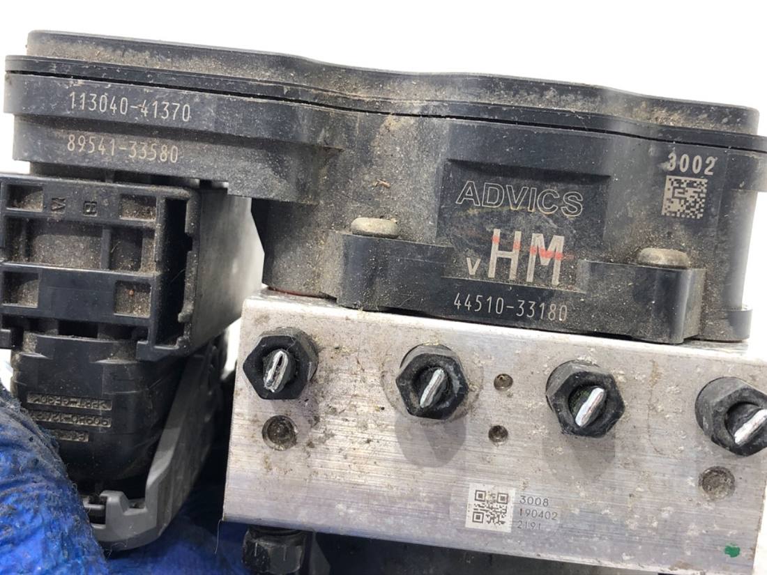 Блок керування ABS АБС Toyota Camry 44510-33180 — фото деталі 4