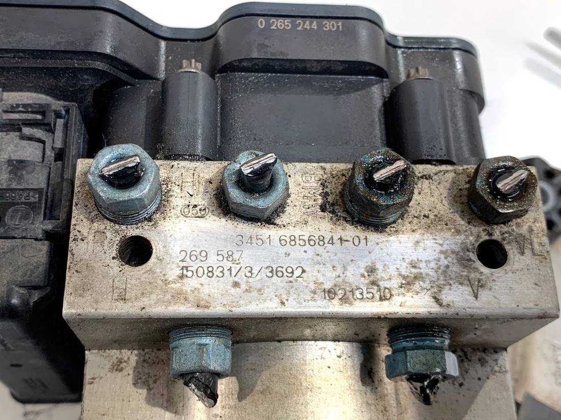 Блок керування ABS АБС BMW 5 F10 6856841 — фото деталі 5