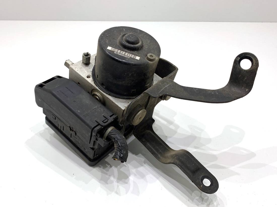 Блок керування ABS АБС Mazda 2 DF74-437A0-C — фото деталі 2