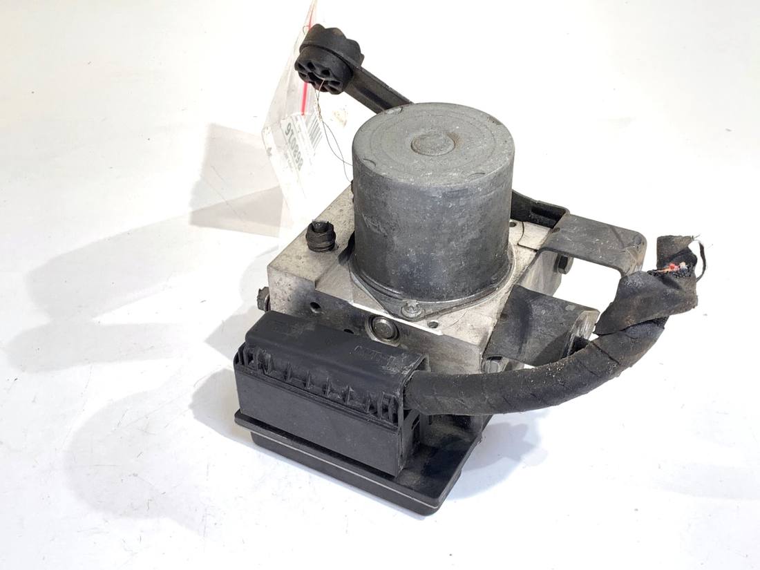 Блок керування ABS АБС BMW 5 E60 6758743