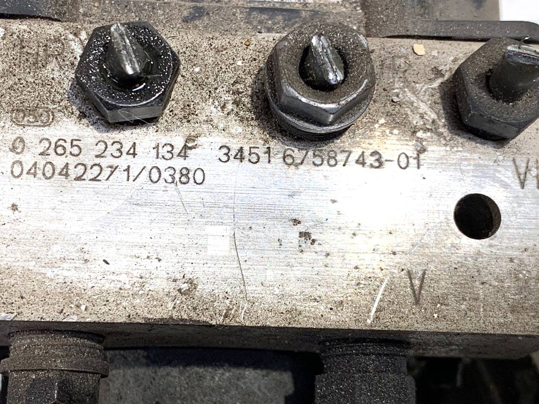 Блок керування ABS АБС BMW 5 E60 6758743 — фото деталі 5