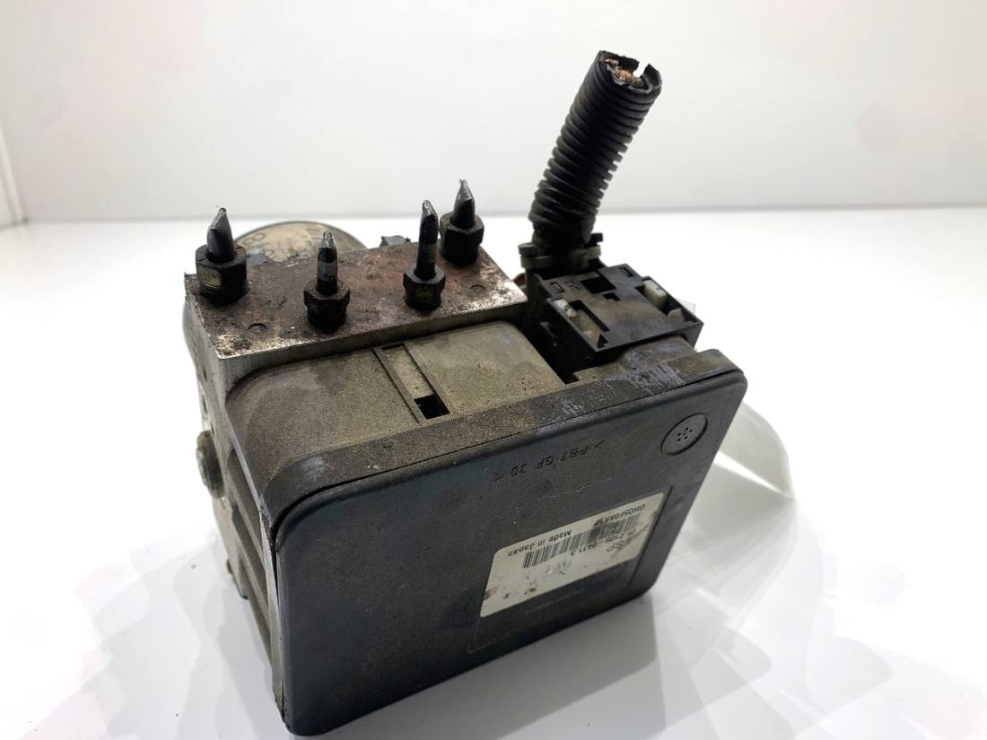 Блок керування ABS АБС Mitsubishi Grandis 4670A078 — фото деталі 3