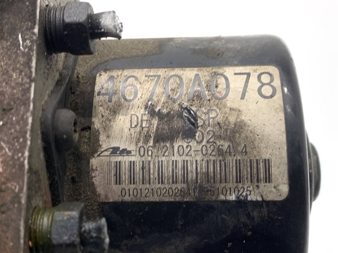Блок керування ABS АБС Mitsubishi Grandis 4670A078 — фото деталі 6