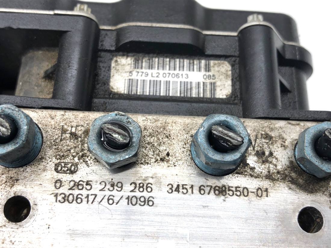 Блок керування ABS АБС BMW X1 E84 6860214 — фото деталі 5