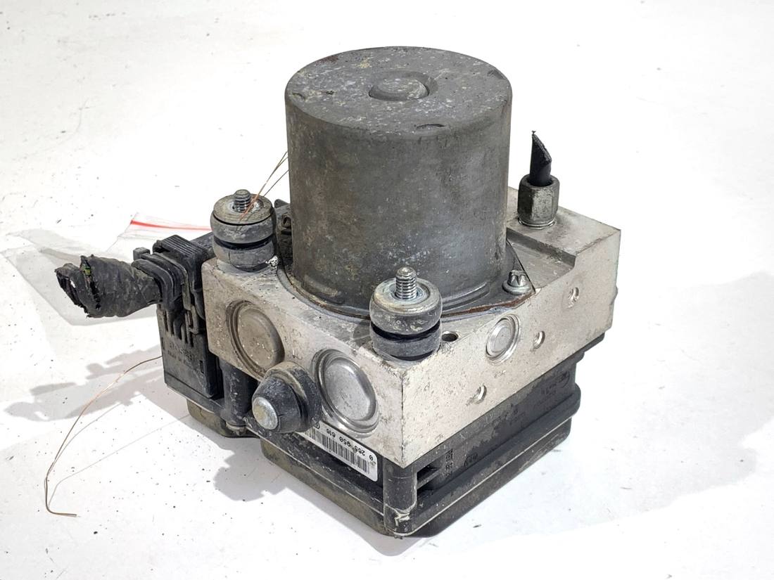 Блок керування ABS АБС Nissan Qashqai 47660-JD01B