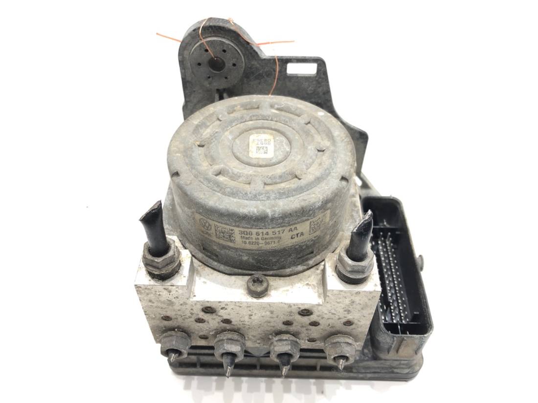 Блок керування ABS АБС Volkswagen Golf 7 3Q0614517AA 3Q0907379AA