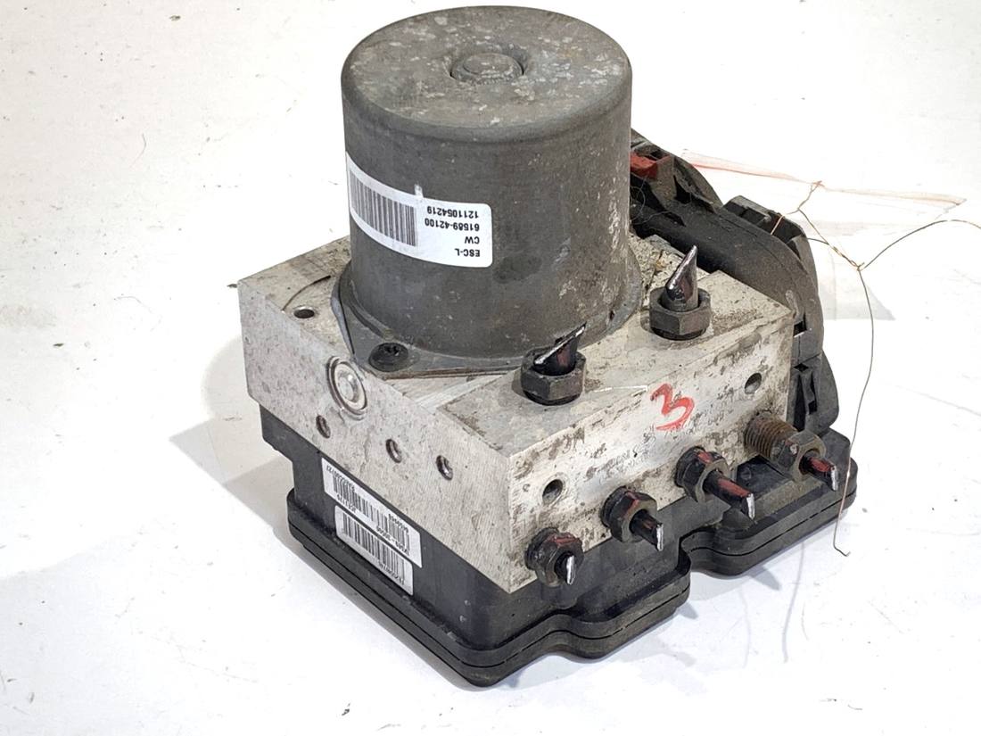 Блок керування ABS АБС Hyundai IX20 61589-42100