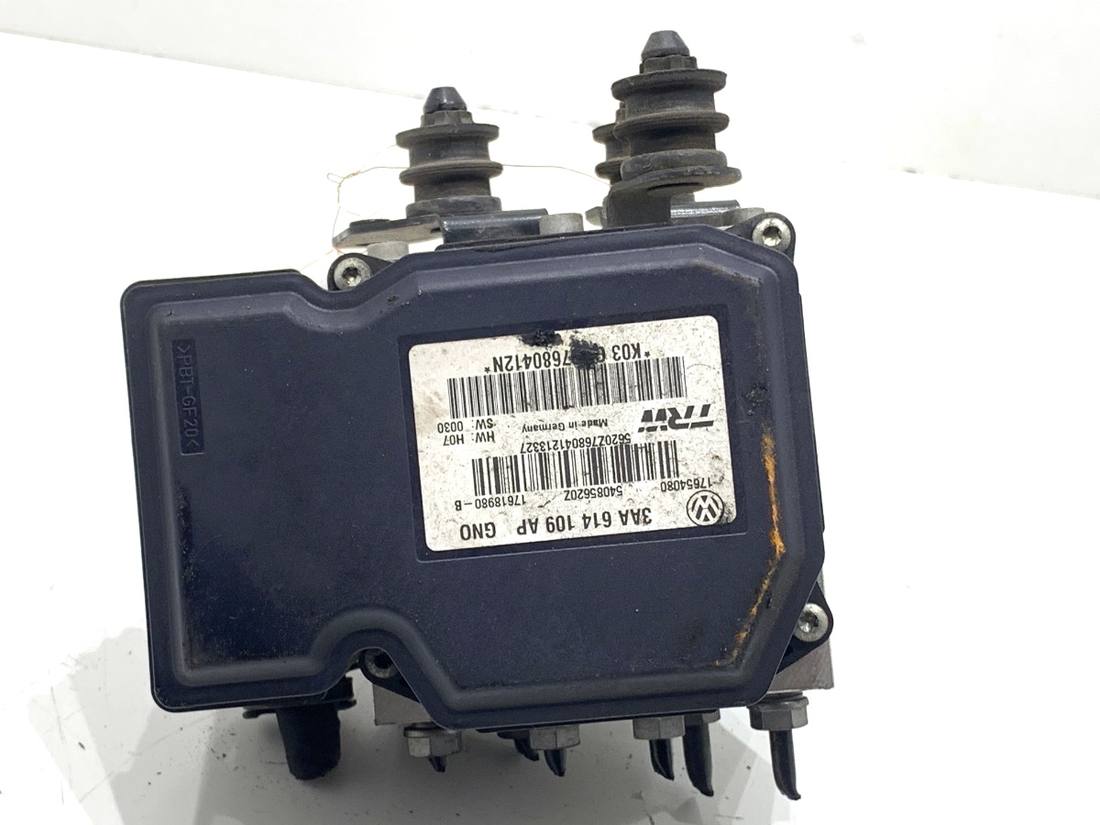 Блок керування ABS АБС Volkswagen Passat B7 3AA614109AP