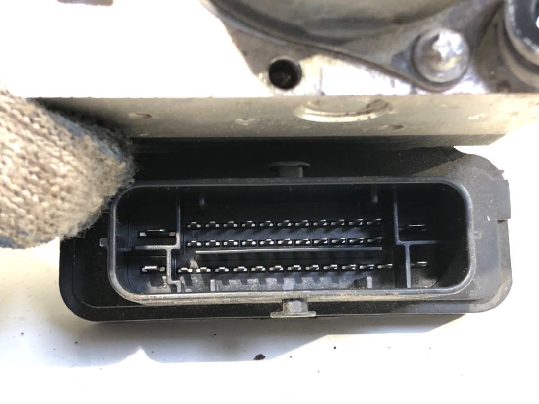 Блок керування ABS АБС Opel Meriva B 13474250 — фото деталі 3