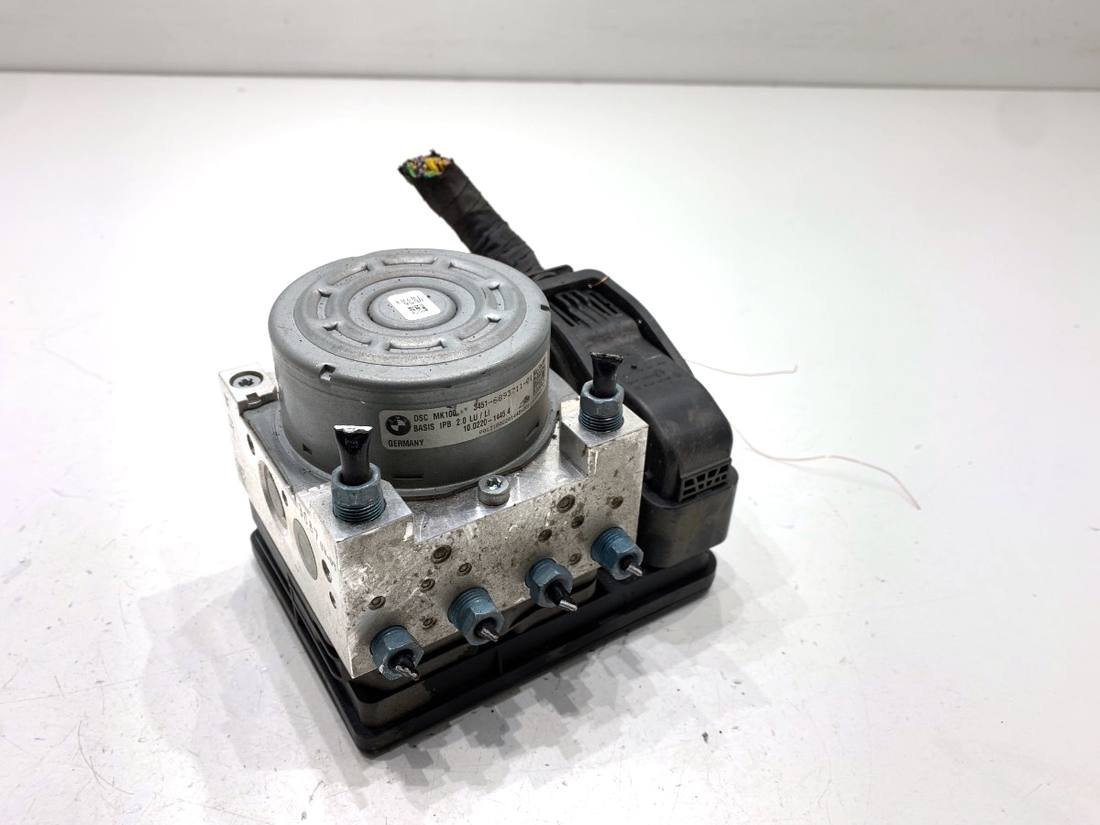 Блок керування ABS АБС BMW X1 E84 6893711