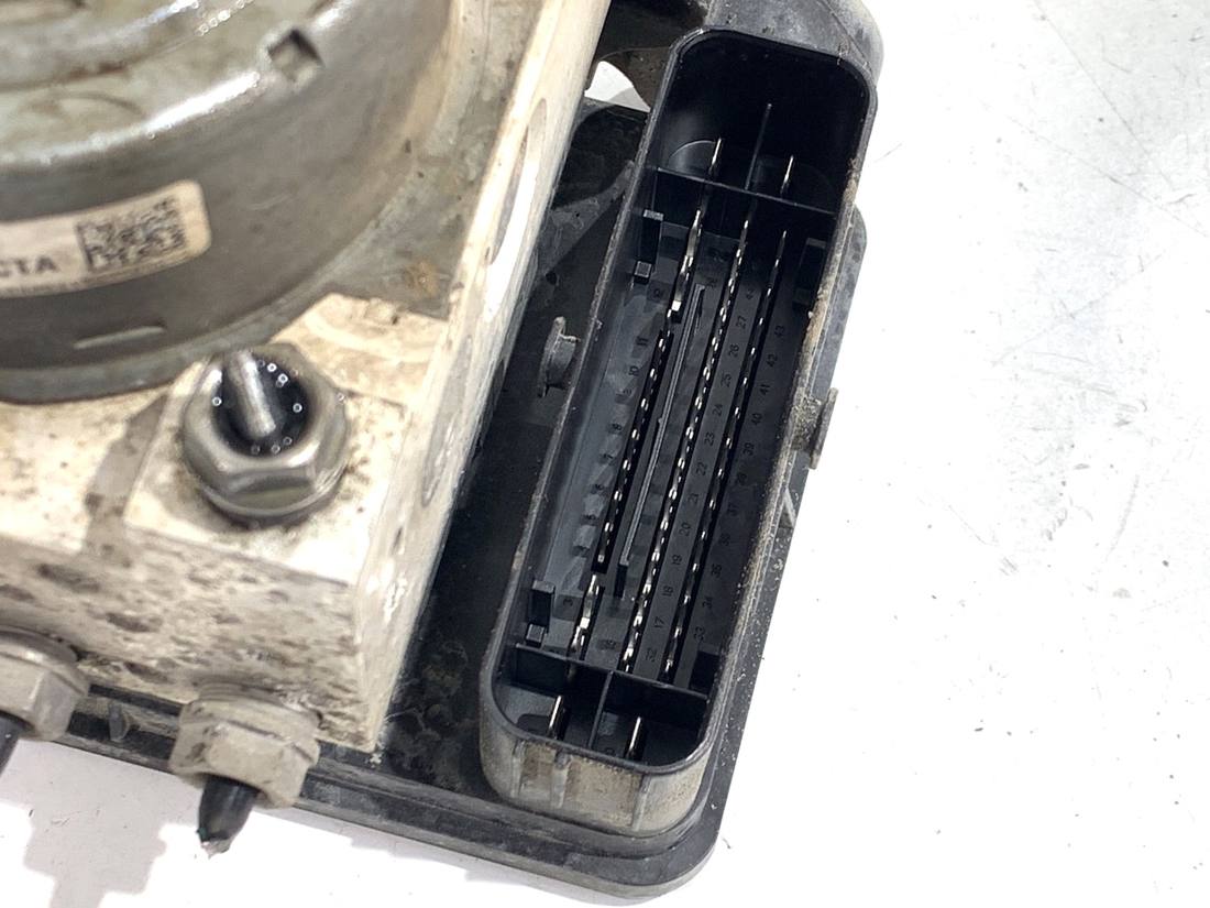 Блок керування ABS АБС Volkswagen Golf 7 3Q0614517Q — фото деталі 4