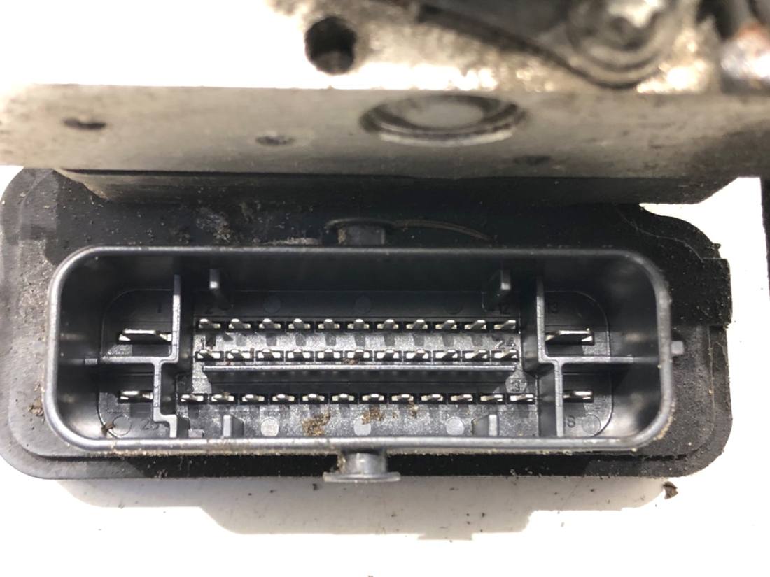 Блок керування ABS АБС Toyota Aygo 44540-0H070 — фото деталі 3