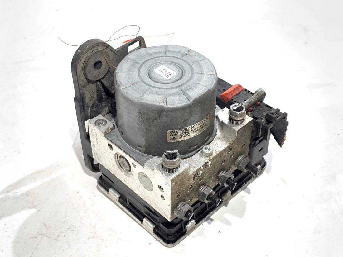 Блок керування ABS АБС Volkswagen Golf 7 5Q0614517ER