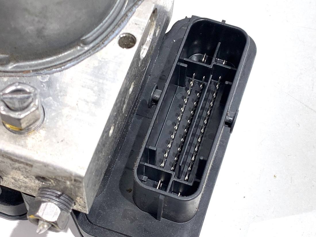 Блок керування ABS АБС Renault Clio 476608195R — фото деталі 4