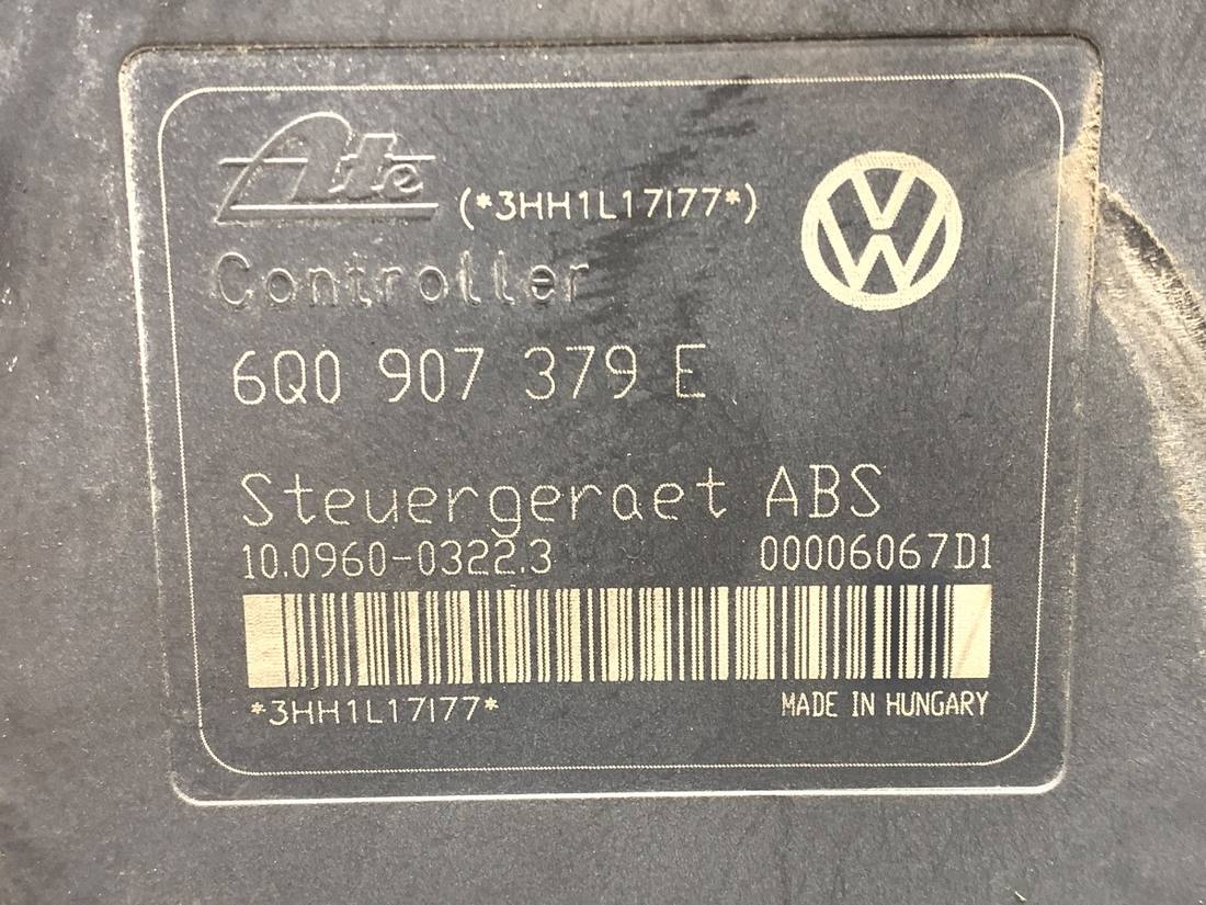 Блок керування ABS АБС Volkswagen Polo 6Q0614117C — фото деталі 5