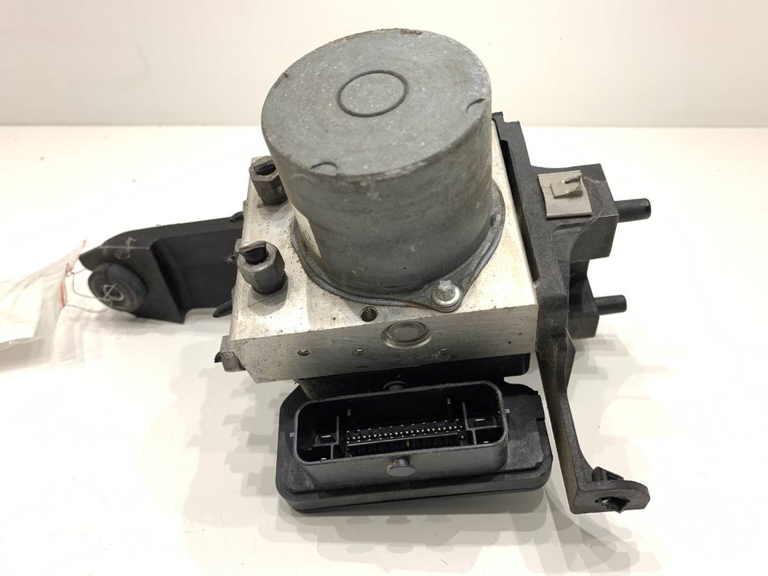 Блок керування ABS АБС Opel Astra K 323666362