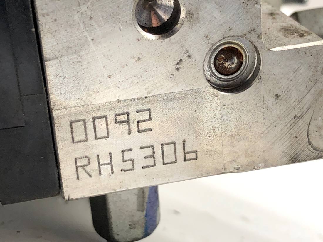 Блок керування ABS АБС Nissan Juke 47660HY00D — фото деталі 6