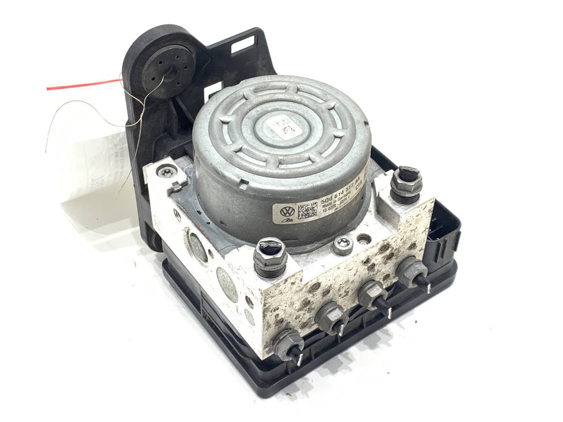 Блок керування ABS АБС Volkswagen Golf 7 5Q0614517AA