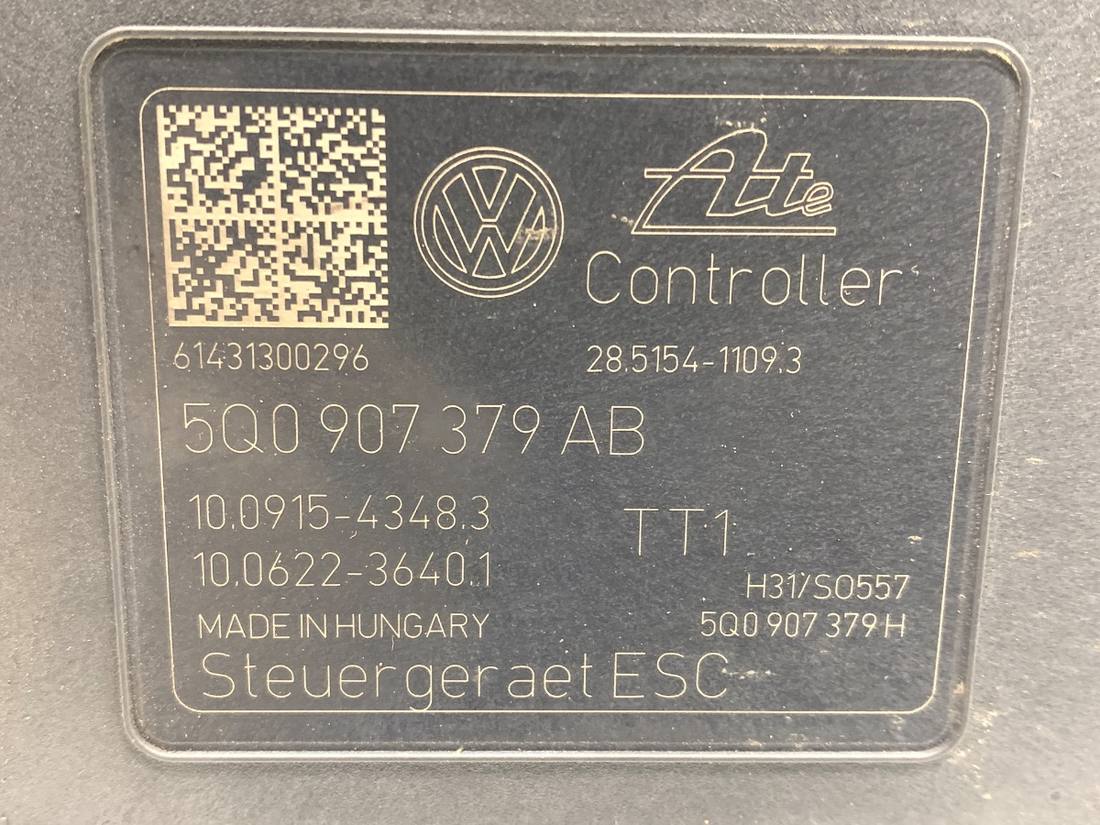 Блок керування ABS АБС Volkswagen Golf 7 5Q0614517AA — фото деталі 5