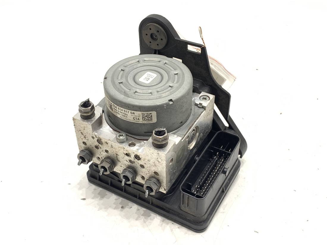 Блок керування ABS АБС Volkswagen Passat B8 5Q0614517DA
