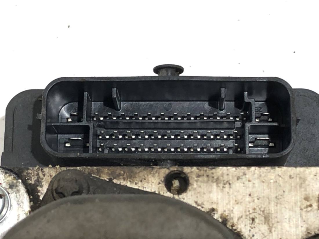 Блок керування ABS АБС Toyota Auris 44540-02470 — фото деталі 4