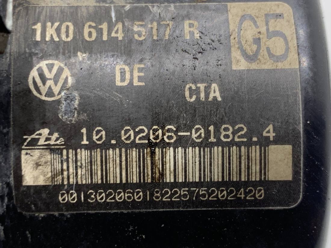 Блок керування ABS АБС Volkswagen Jetta 1K0614517R — фото деталі 6