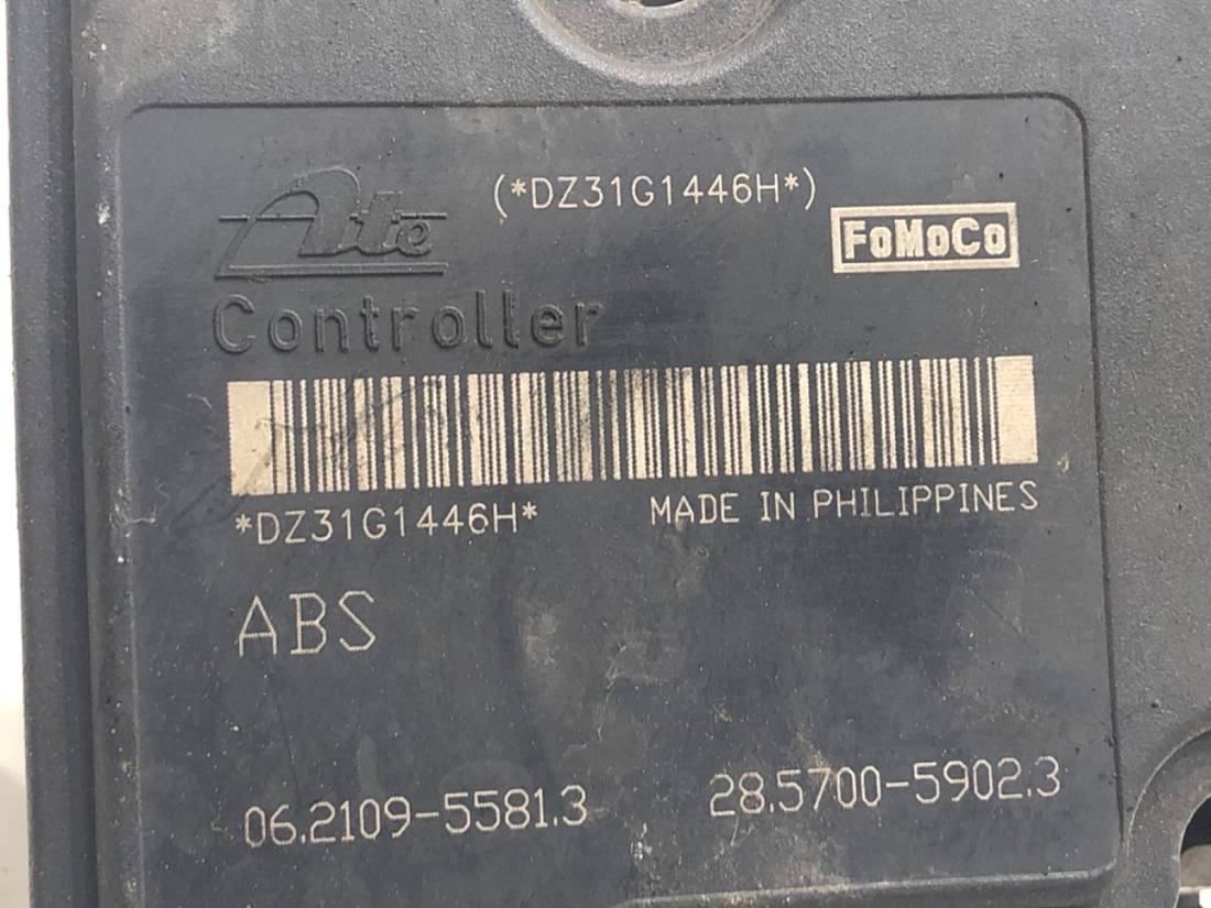 Блок керування ABS АБС Ford Fiesta 8V512M110AD — фото деталі 5