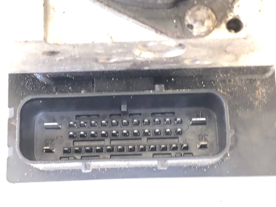 Блок керування ABS АБС BMW 5 E60 6768550 — фото деталі 4