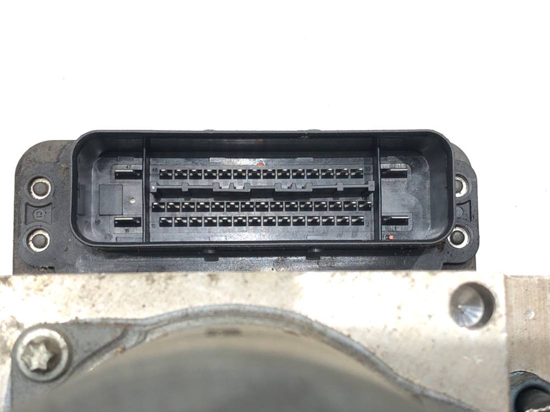 Блок керування ABS АБС BMW 5 E60 6783360 — фото деталі 4