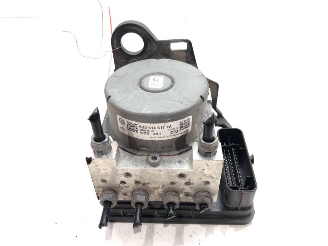 Блок керування ABS АБС Volkswagen Golf 7 5Q0614517EA