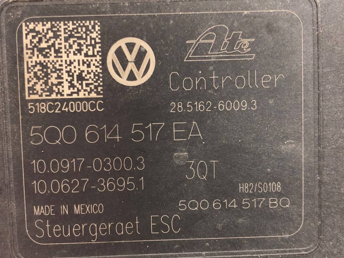 Блок керування ABS АБС Volkswagen Golf 7 5Q0614517EA — фото деталі 5