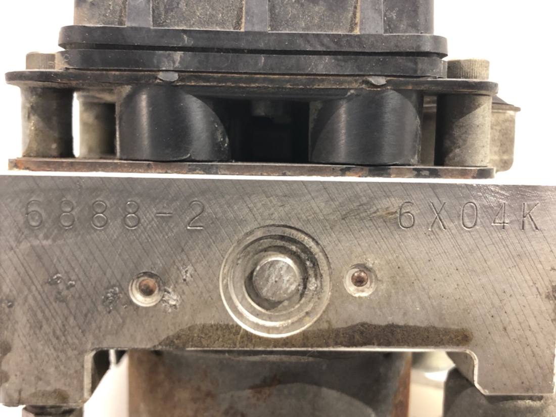 Блок керування ABS АБС Mitsubishi Outlander MN193055 — фото деталі 5