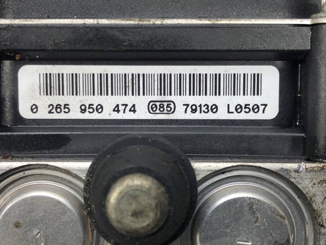 Блок керування ABS АБС Audi A4 B7 8E061451 — фото деталі 7