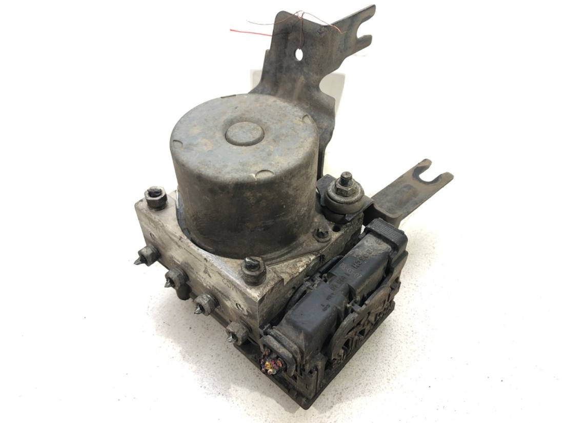 Блок керування ABS АБС Nissan Tiida 0265231845