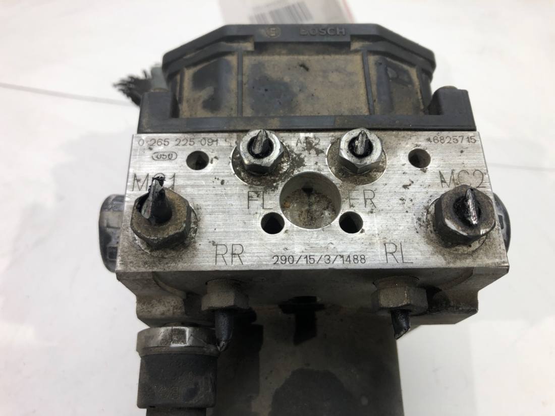 Блок керування ABS АБС Fiat Stilo 0265950038 — фото деталі 3