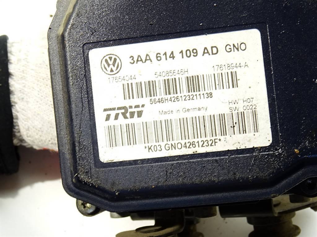 Блок керування ABS АБС Volkswagen Passat B7 3AA614109AD — фото деталі 5