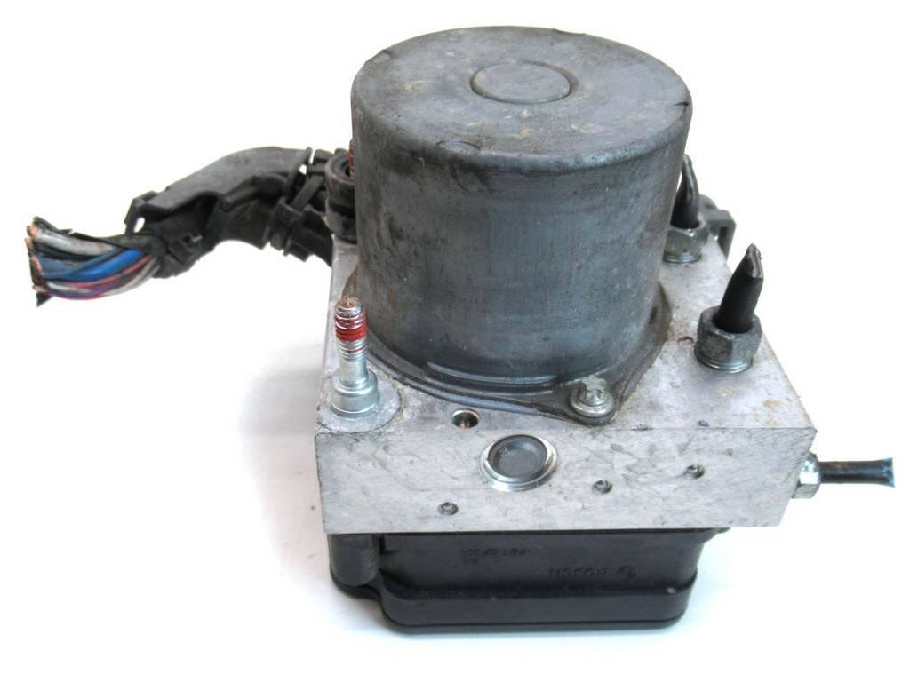 Блок керування ABS АБС Toyota Auris 44540-02530