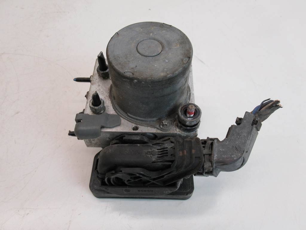 Блок керування ABS АБС Toyota Auris 44540-02530 — фото деталі 3