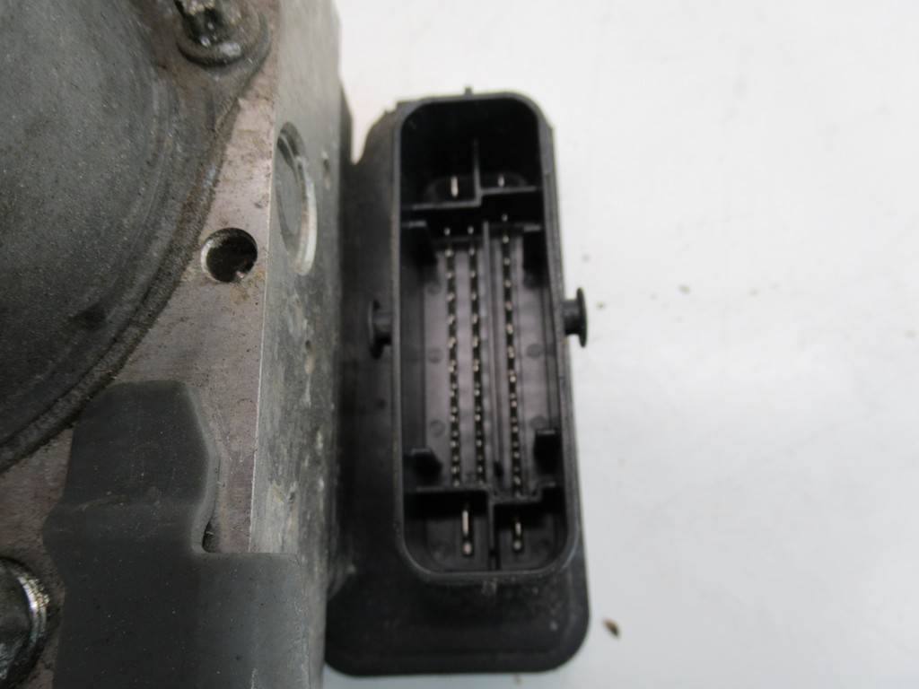 Блок керування ABS АБС Toyota Auris 44540-02530 — фото деталі 8