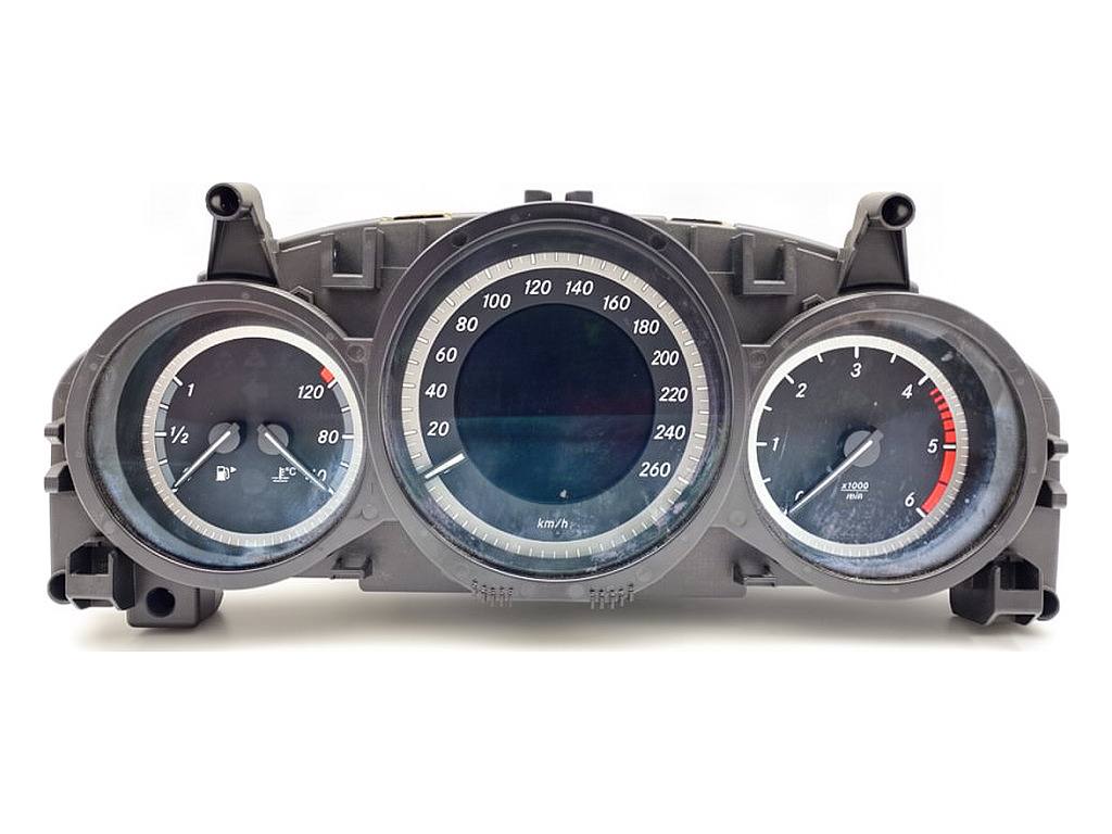 Щиток приборов Mercedes C W204 A2049004008