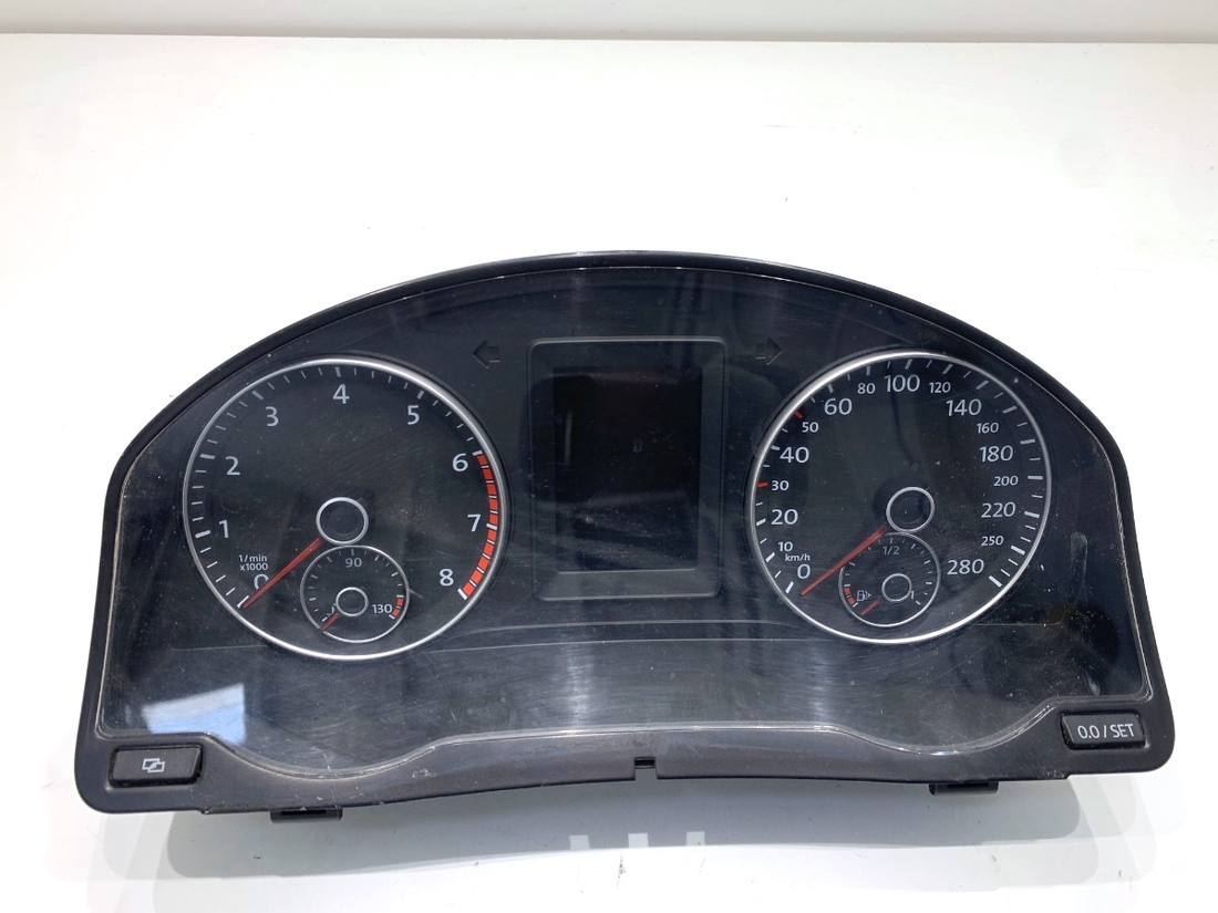 Щиток приладів Volkswagen Scirocco 1K8920861B
