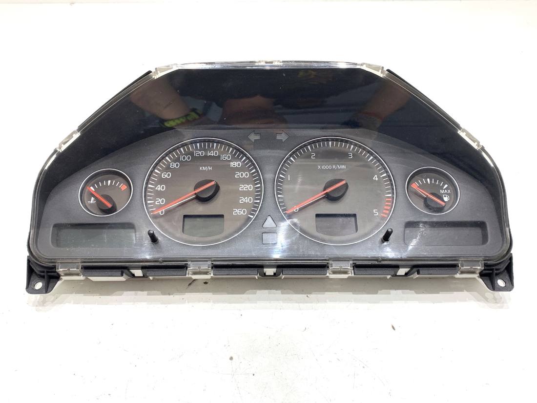 Щиток приборов Volvo XC90 30746101