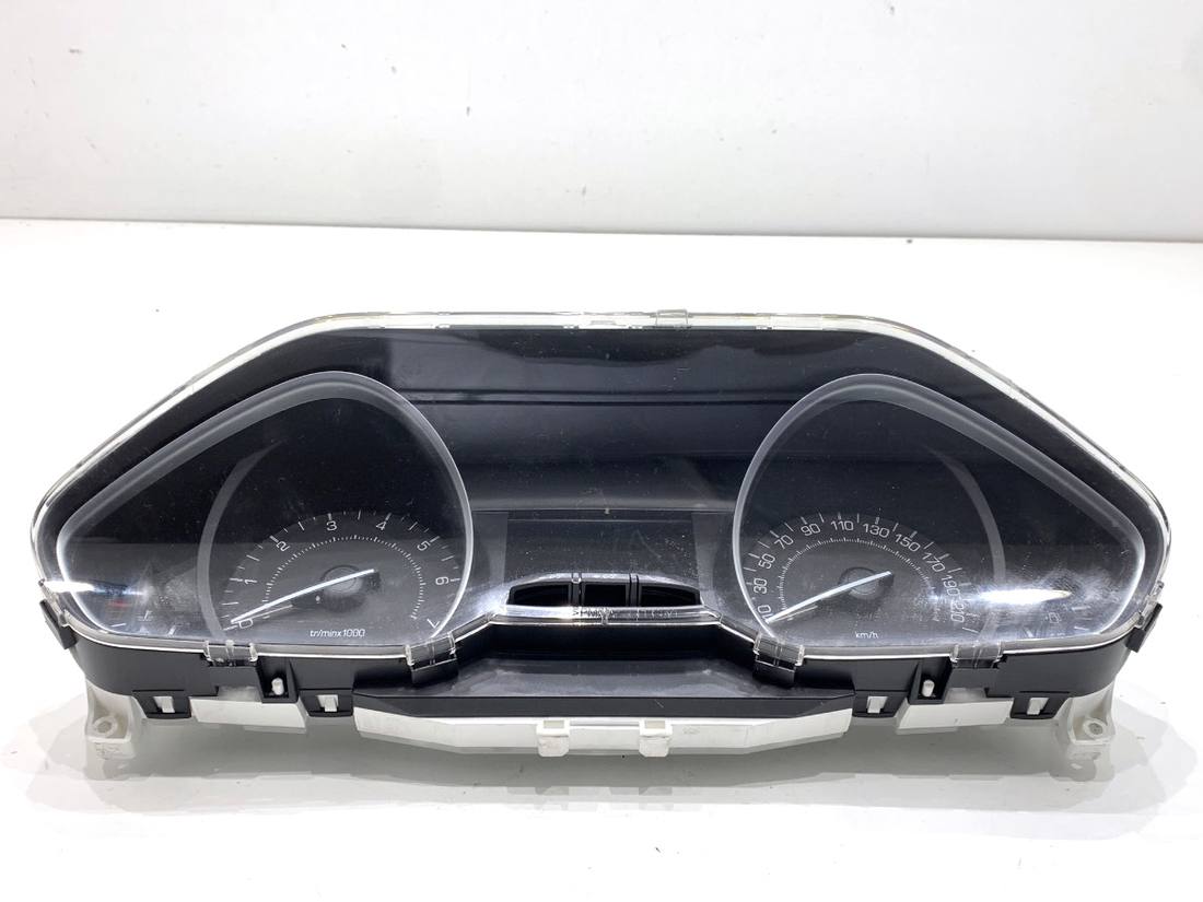 Щиток приладів Peugeot 208 9813848780