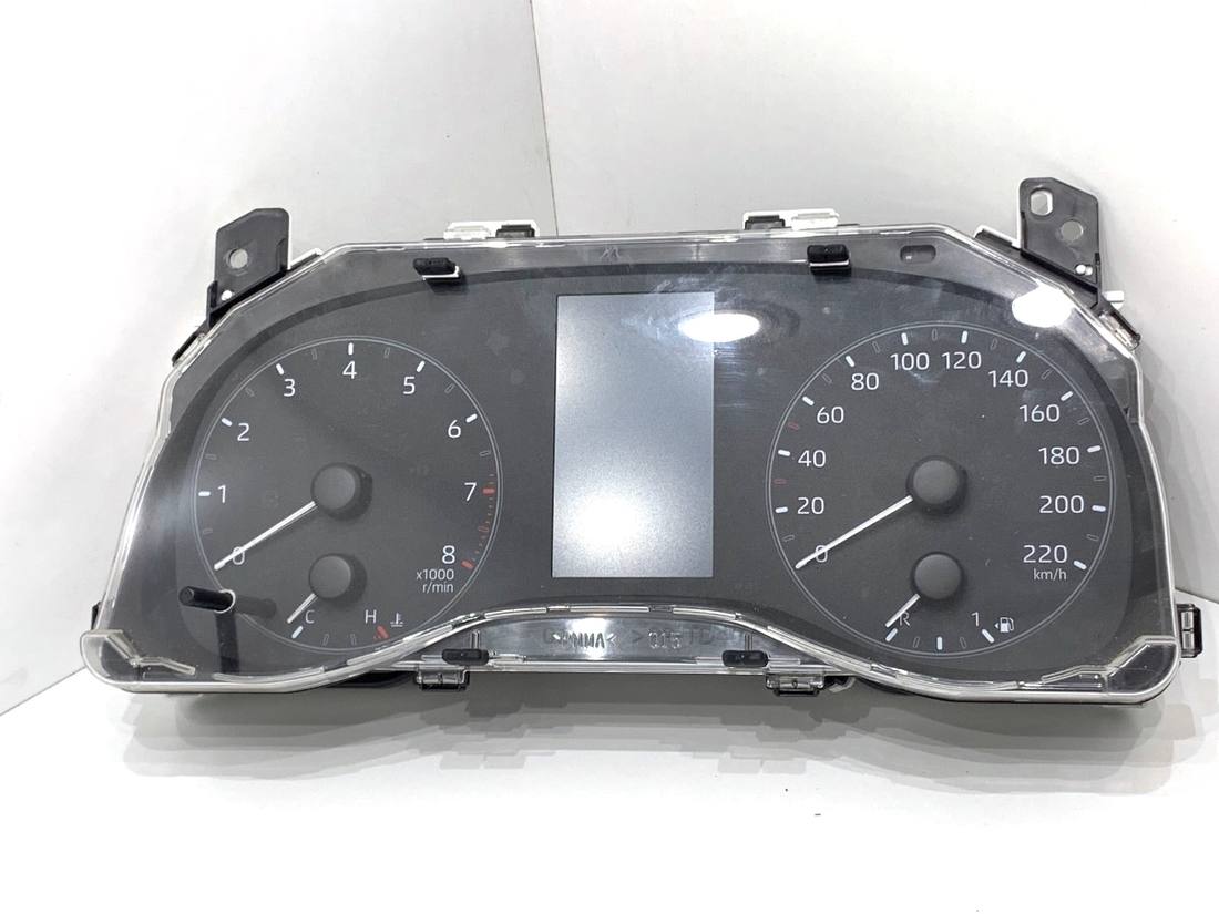 Щиток приборов Toyota Yaris 4 83800-K0191